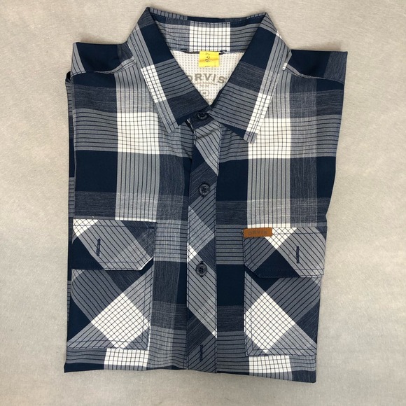 Orvis Men's Short Sleeve Blue Plaid Button Up Size Medium 100% Poly‎ Lightweight - Picture 2 of 6